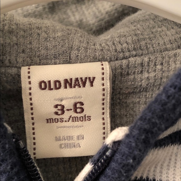 100.   Striped Baby Hoodie. 3-6 months - Picture 2 of 3